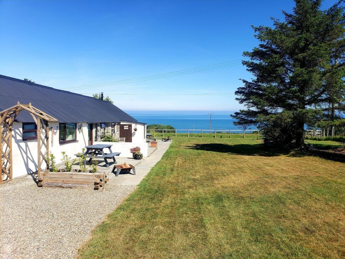 Byre Cottages & Log Cabin Кардиган Екстериор снимка