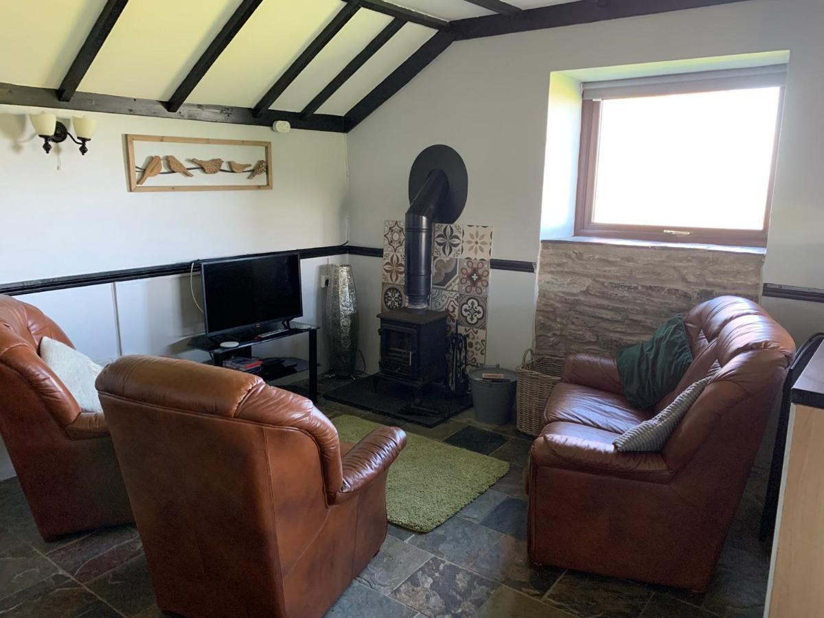 Byre Cottages & Log Cabin Кардиган Екстериор снимка