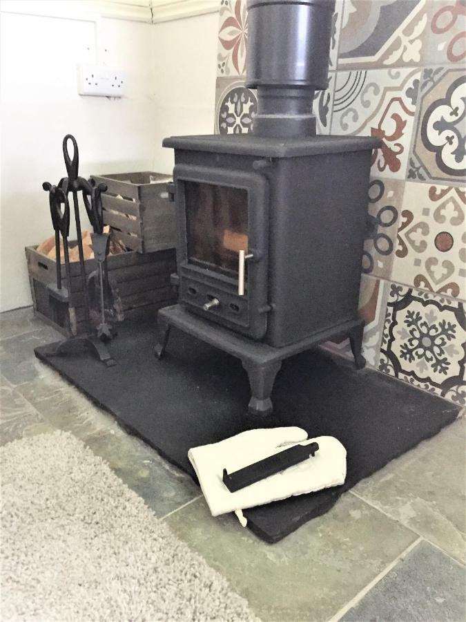 Byre Cottages & Log Cabin Кардиган Екстериор снимка